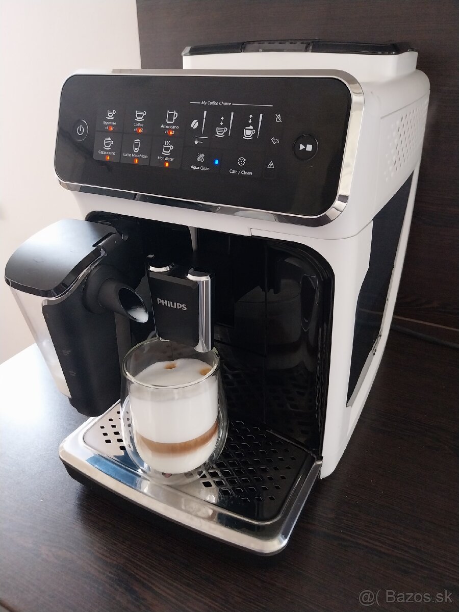 Philips 3300 LatteGo Automatický kávovar EP3243/50