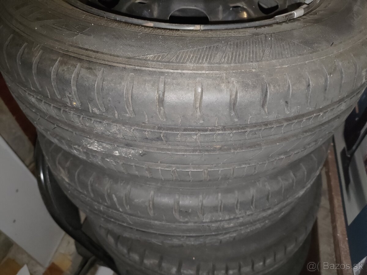 165/70 R14 81T - Kolesá oceľové s pneu