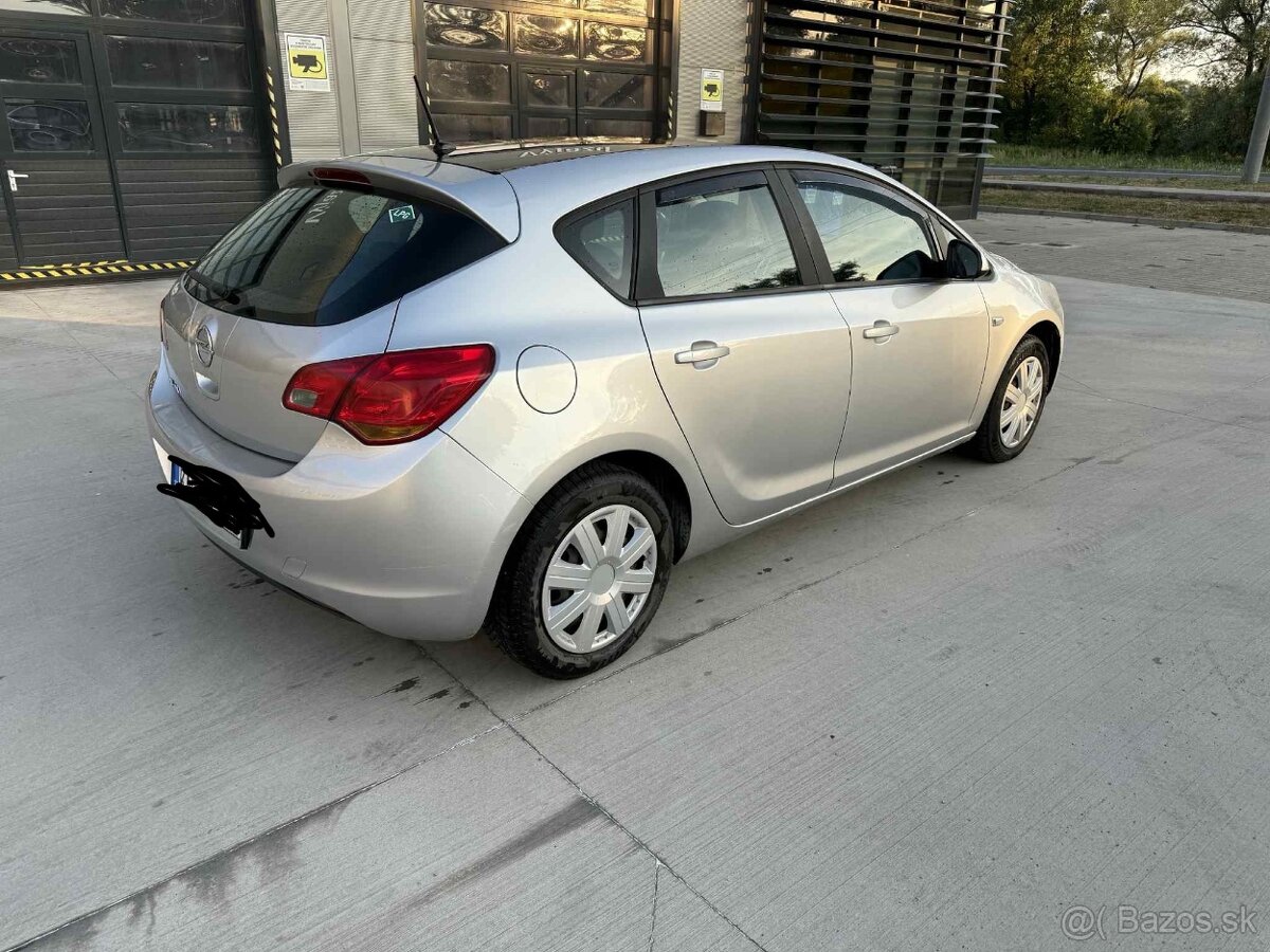 Opel Astra J 1.4 Benzín LPG 74KW