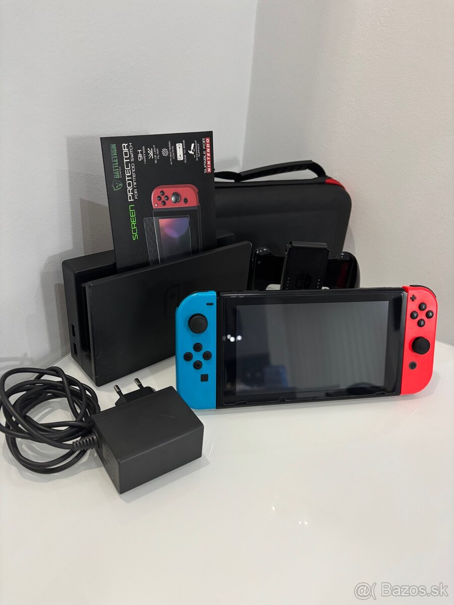 Nintendo Switch 1 s príslušenstvom - TOP stav