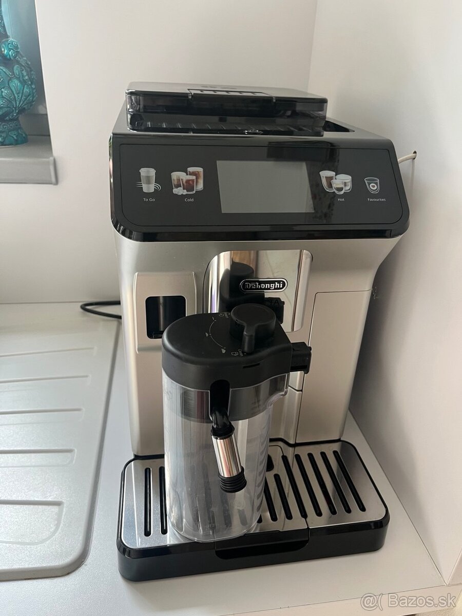 Kavovar DeLonghi Eletta Explore ako novy v zaruke
