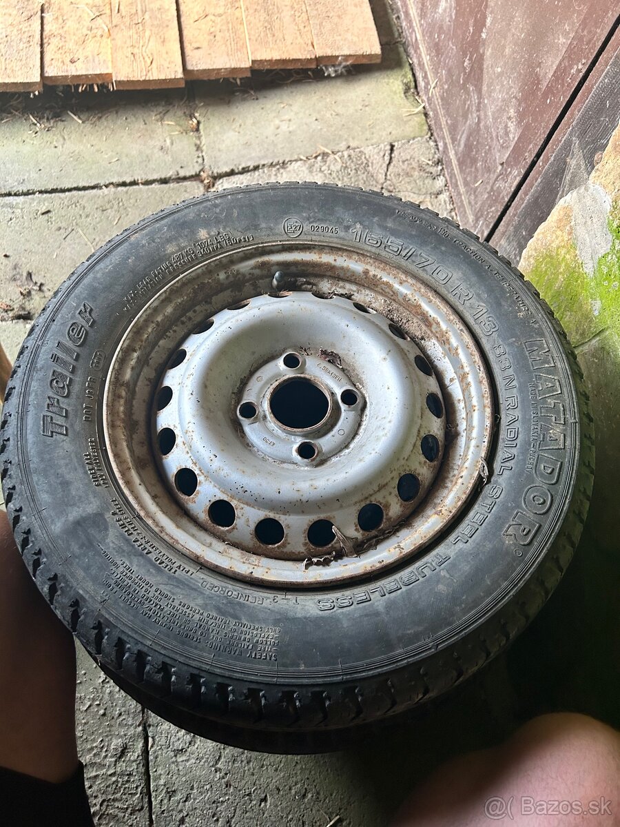 Darujem plechove disky r13 2kusy