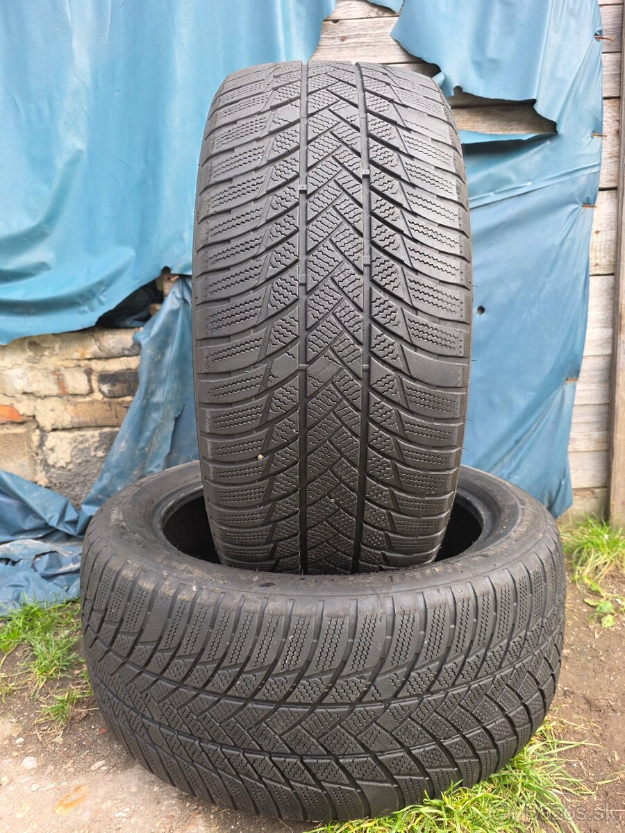 Ponúkam 2 zimné pneumatiky Bridgestone Blizzak 285/45 R21