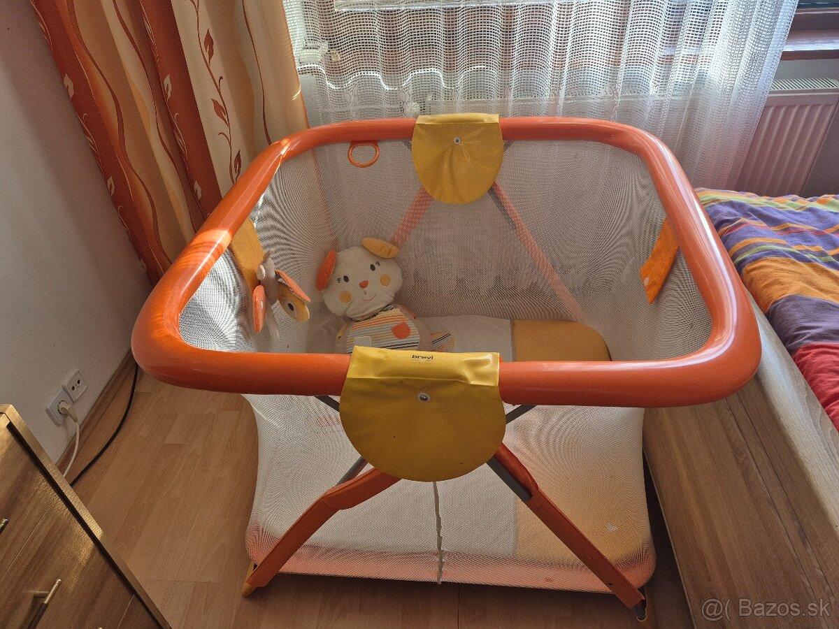 Detská ohrádka + jedálenská stolička