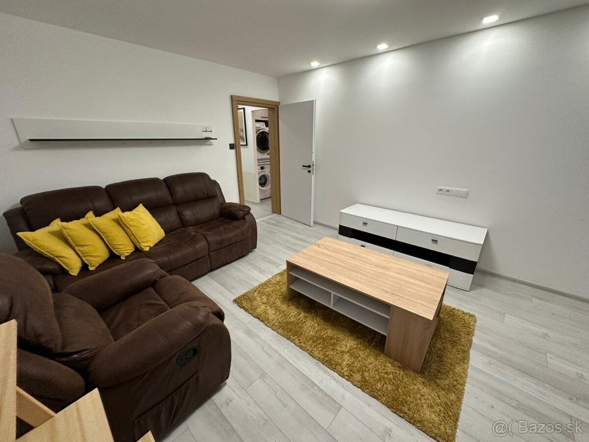 NA PRENÁJOM – Nový zariadený 3-izbový byt s balkónom