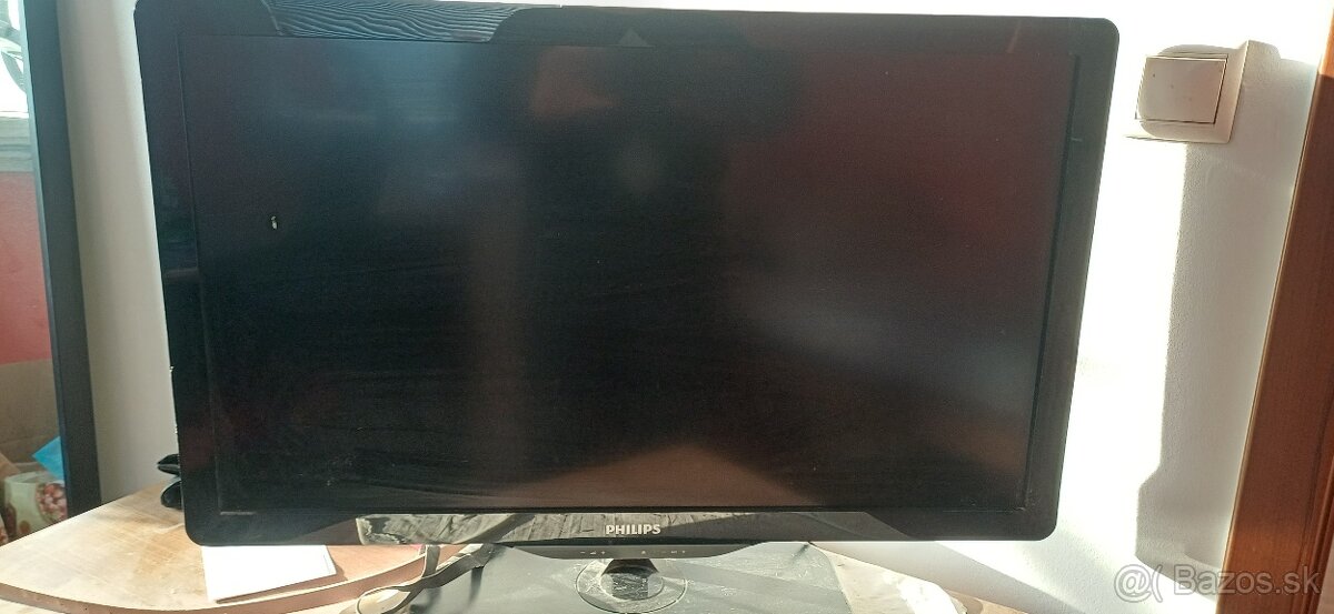 Predám televízor Philips.