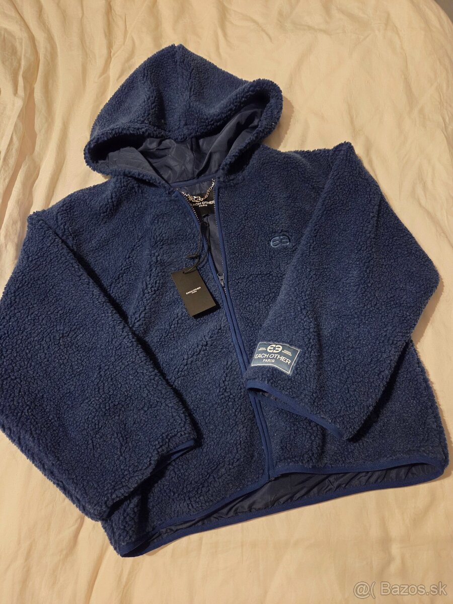 Trendy chlpata bunda EACH&OTHER vel.M