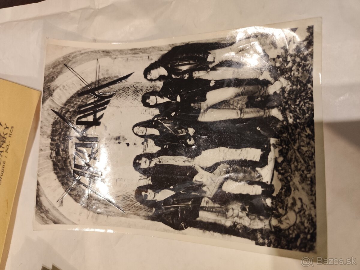 Podpiskarty, plagáty