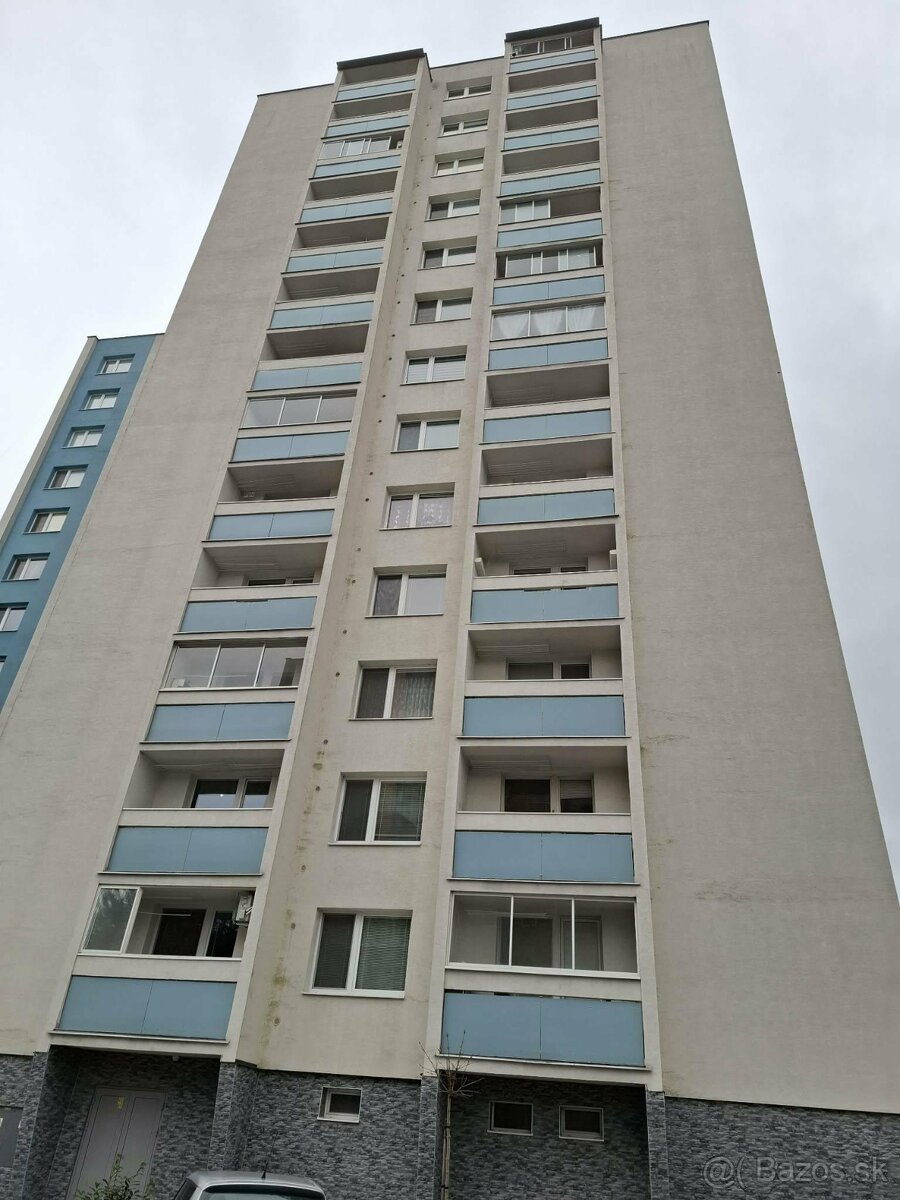 Ponúkame na predaj garsónku v Humennom