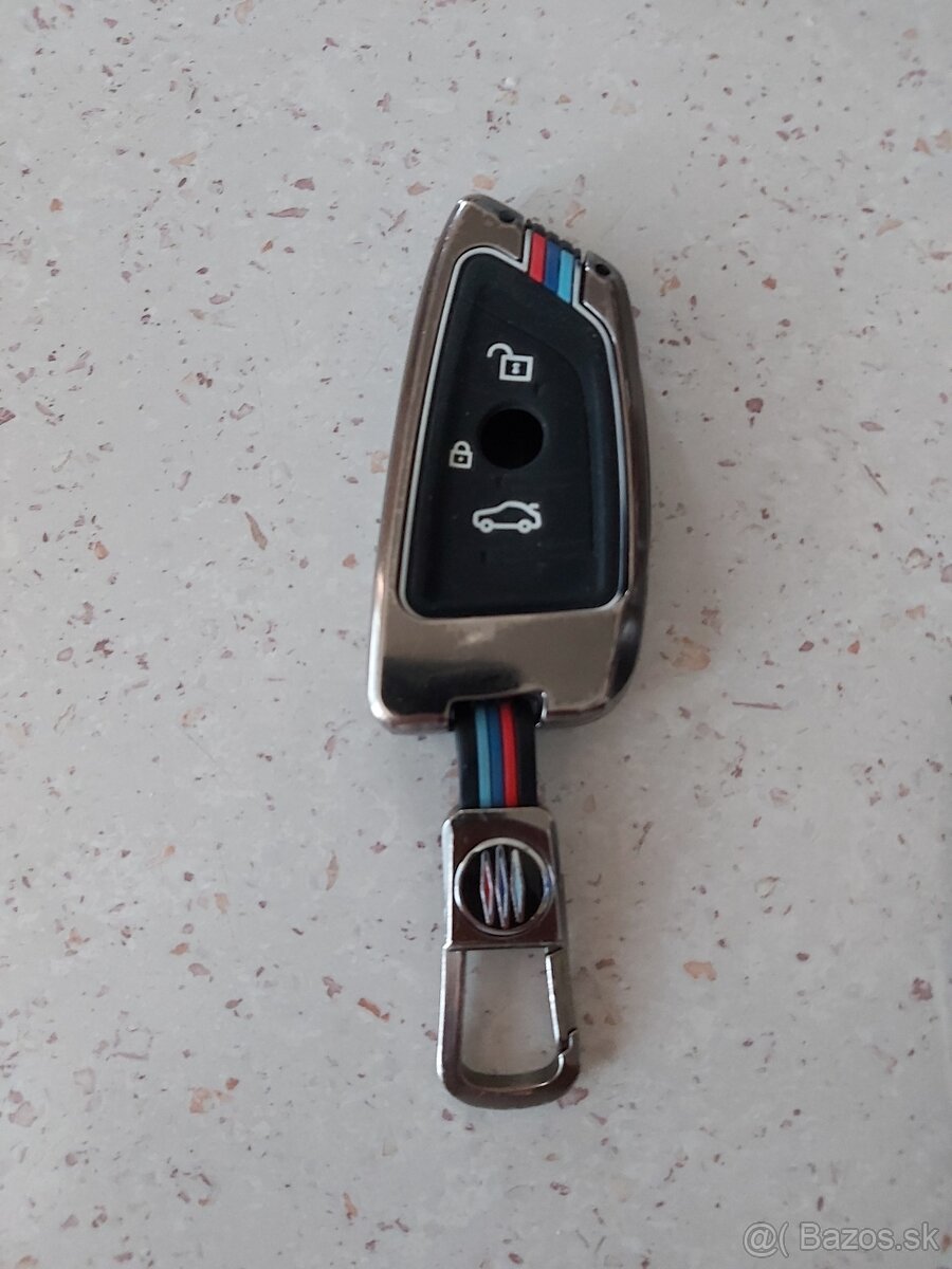 BMW držiak na klúče a rohože