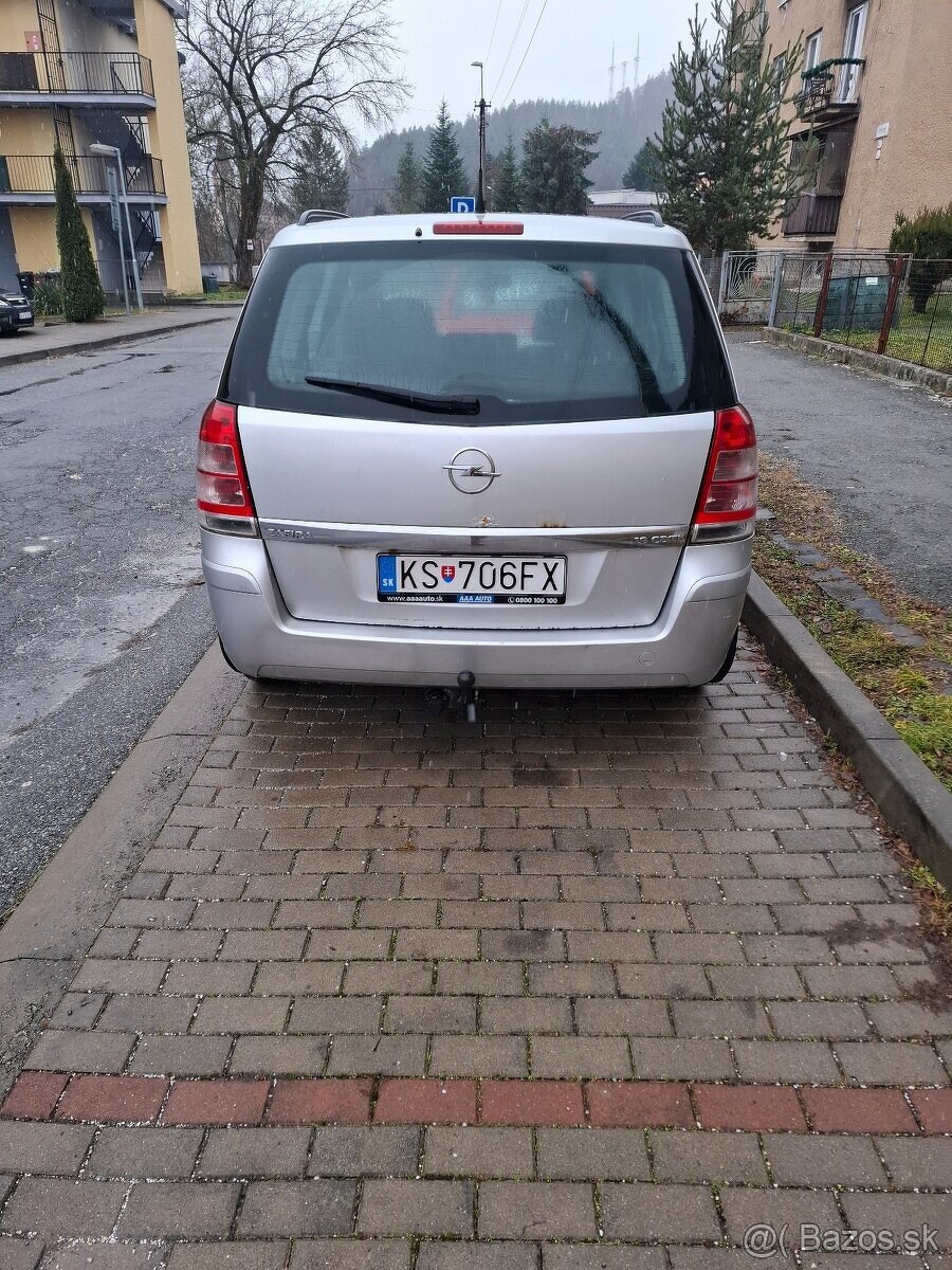 Opel Zafira 1.9 tdci 7 miestna