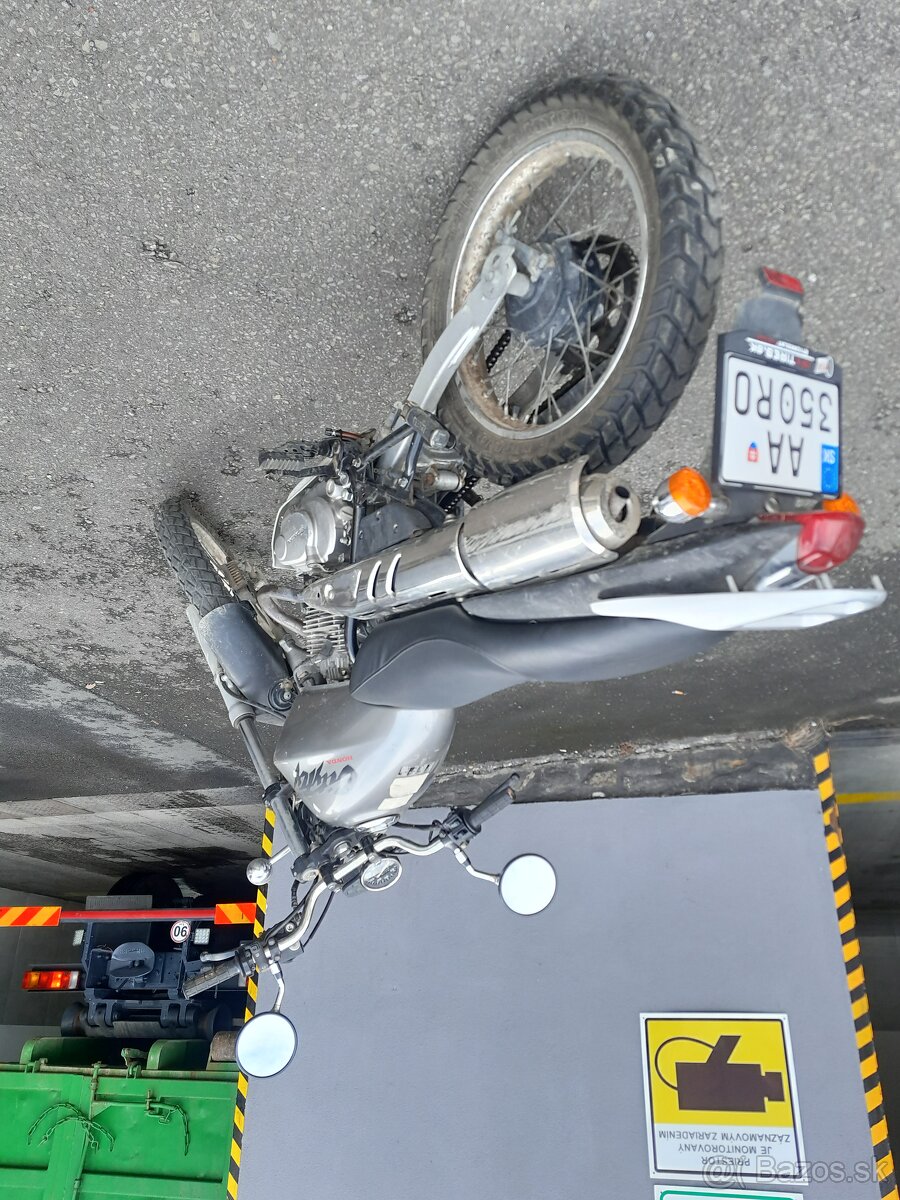 HONDA CLR 125