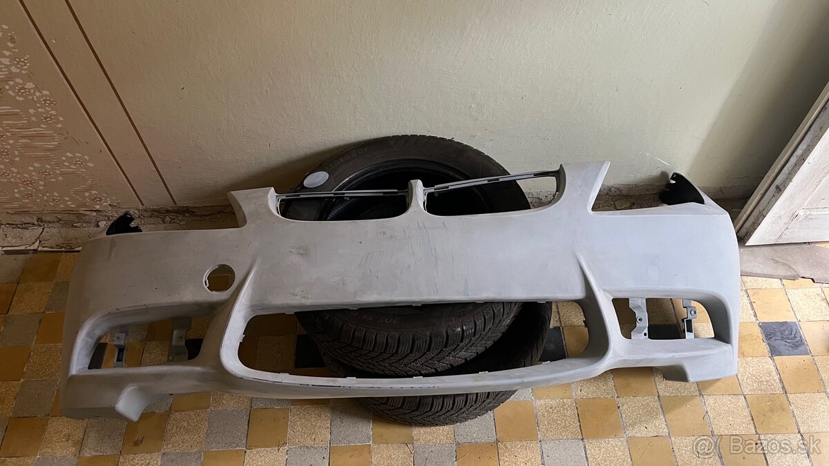BMW e90 predný nárazník
