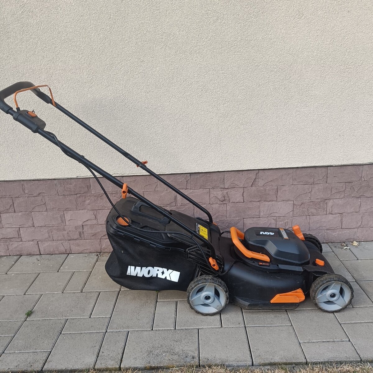 Aku kosačka vr. akumulátorov