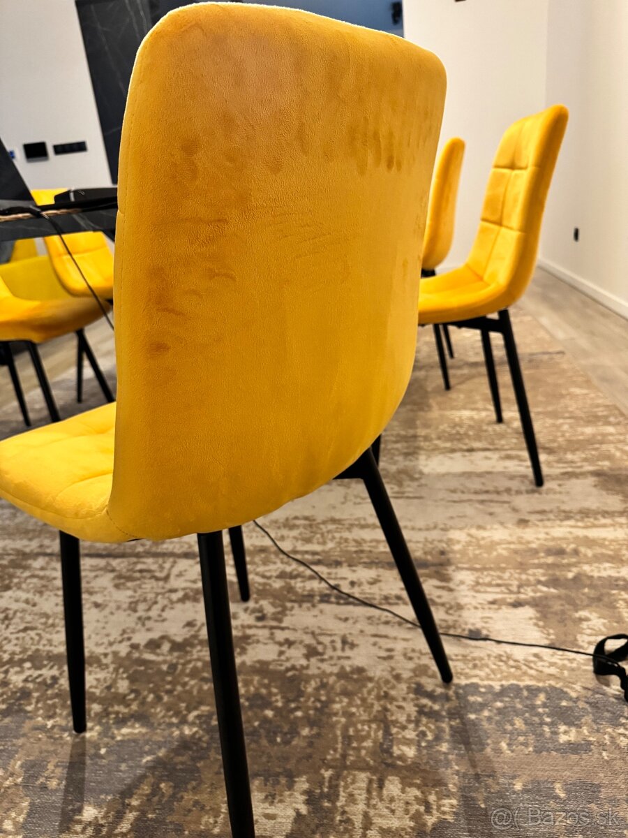 Jedálenske stoličky