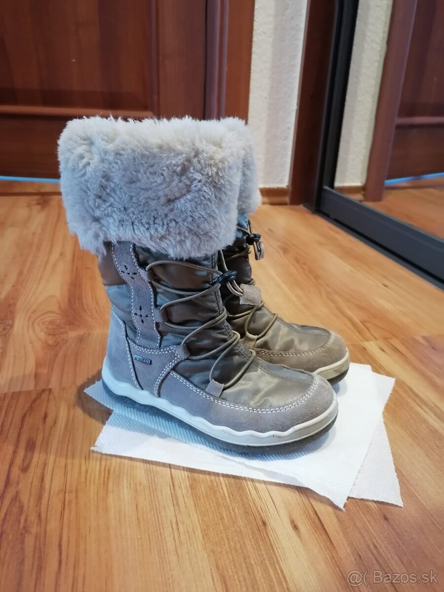Zimne dievcenske cizmy primigi