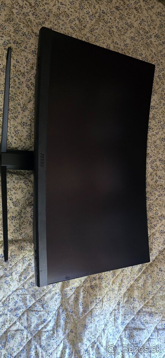 Herny monitor MSI G27CQ4 (27 Palcovy)
