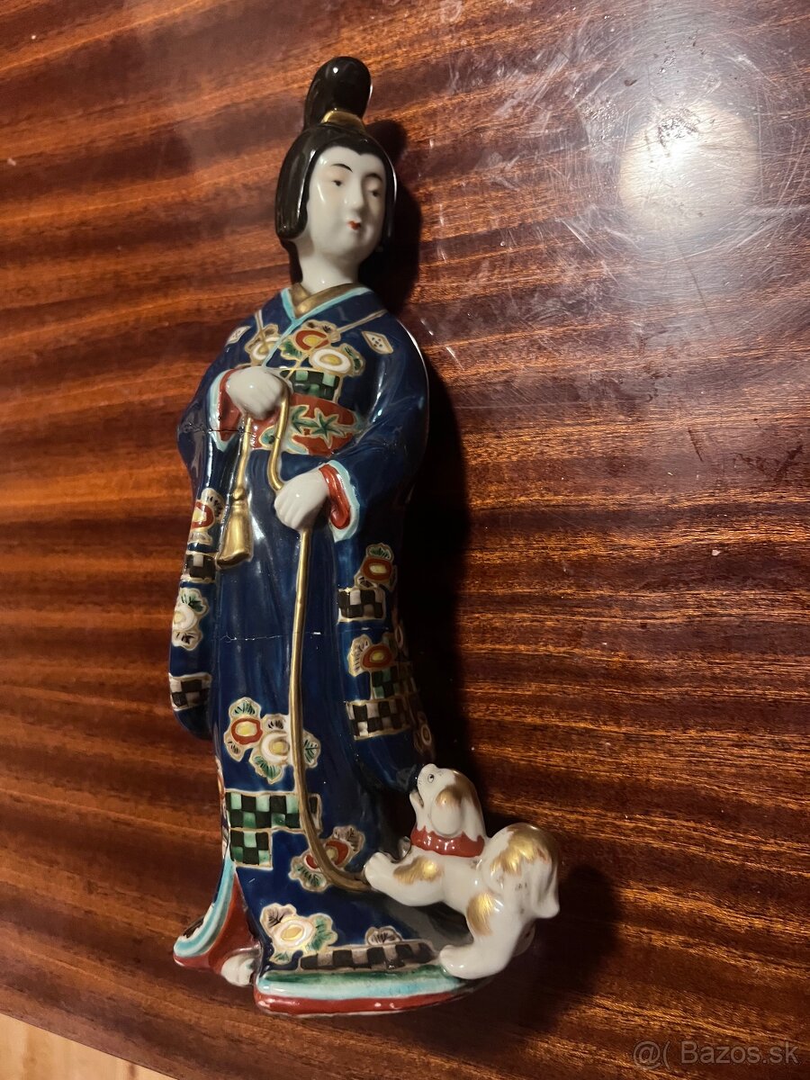 Porcelánová soška