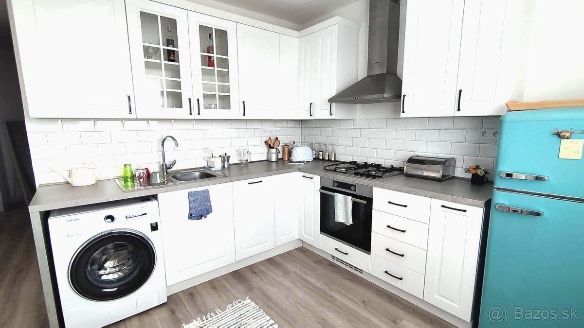 PREDAJ,3izb.byt v Lučenci na Vajanského ulici