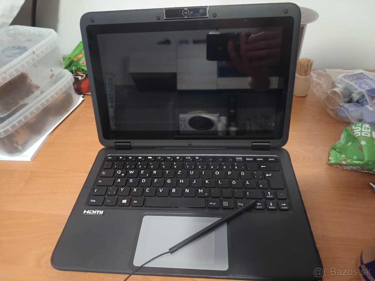 Notebook od spoločnosti Terra s faktúrou a originální