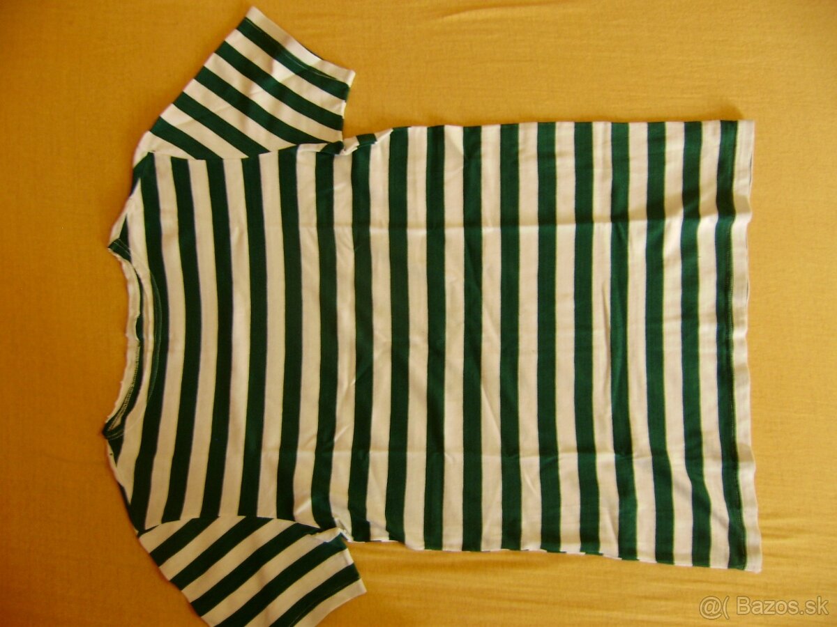 Predám, vojenské veci.