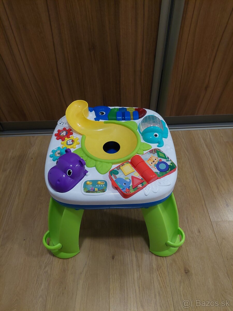 Bright Stars aktivny stolik