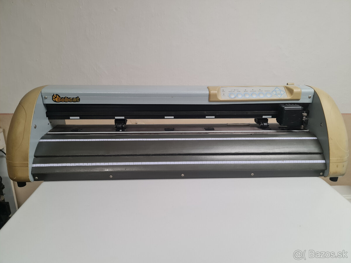 Rezací plotter Bobcat B60