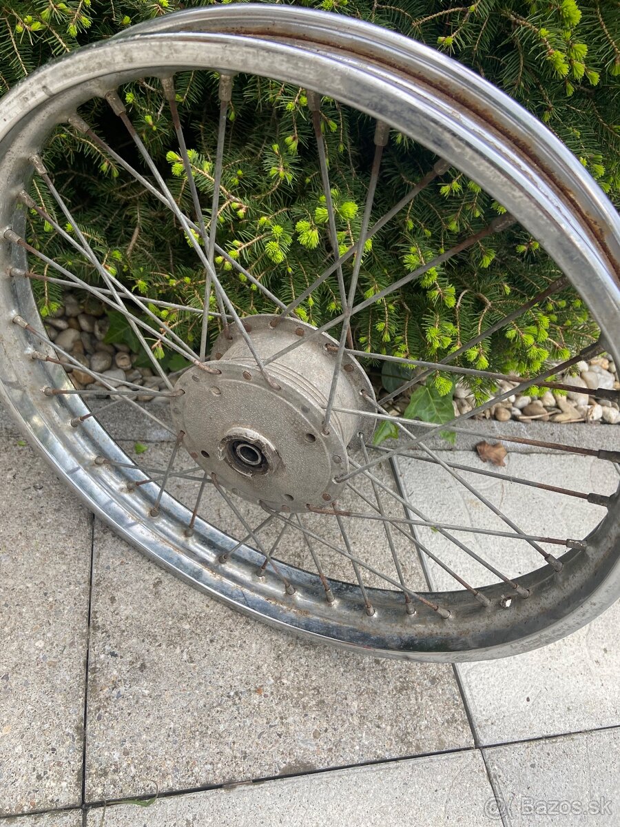 Kolesa na babetu pôvodne
