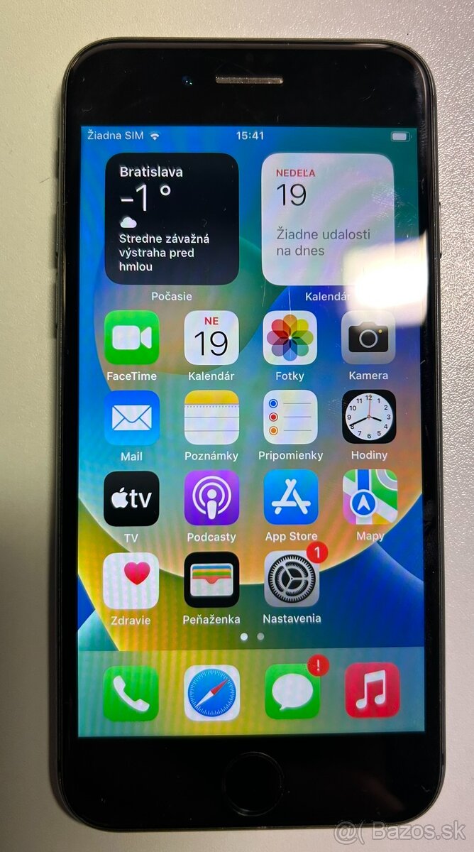 Mobilny telefon iPhone 8 64GB + kryty zdarma