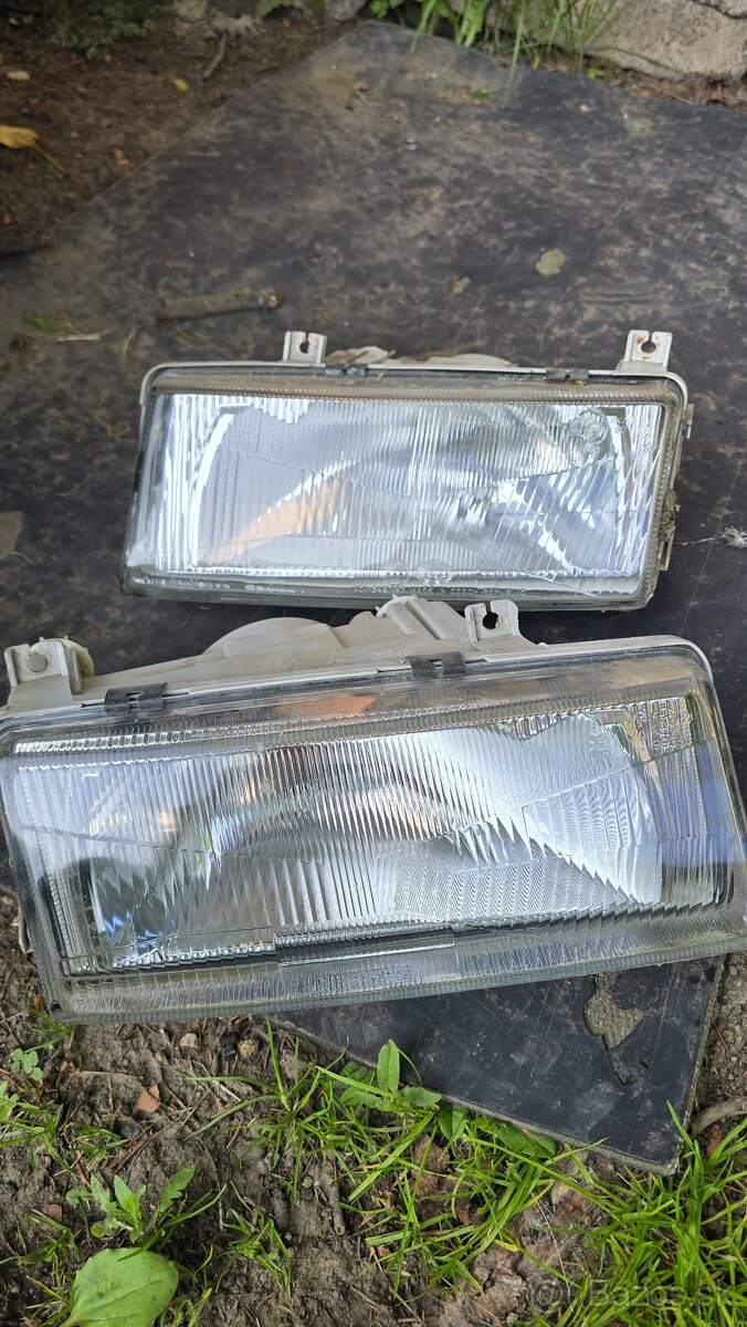 Skoda Felicia predne svetla