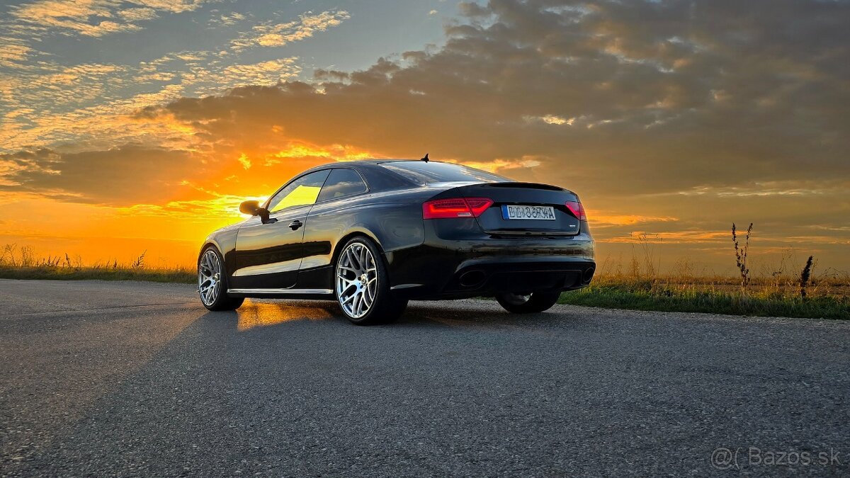 AUDI RS5
