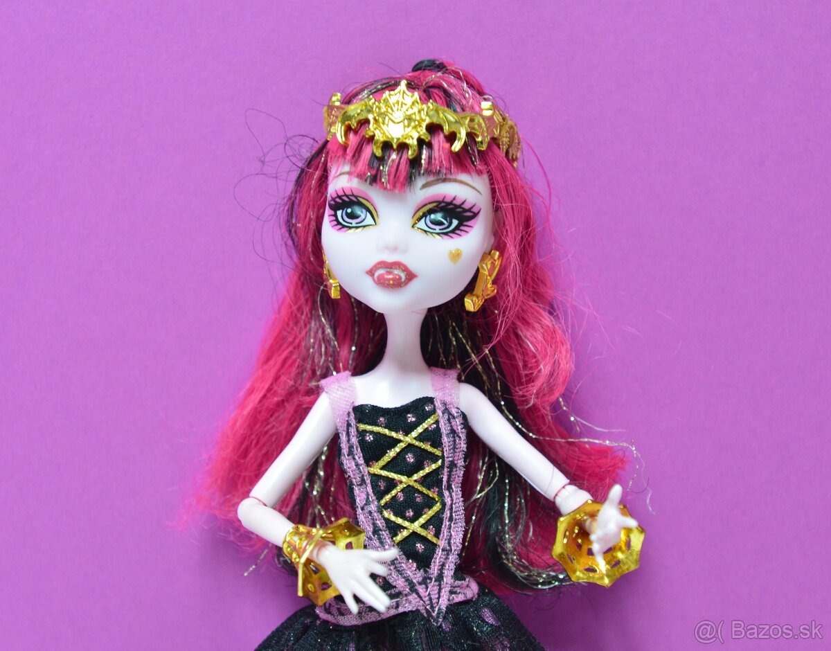 Monster High bábiky Draculaura, Spectra