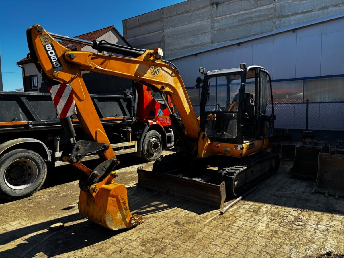 JCB 8056