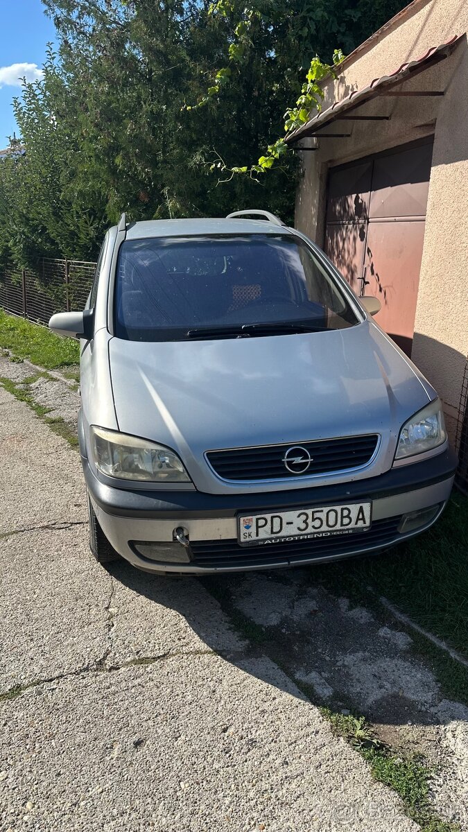 Predám rozpredám opel zafira 2.0 dti 74kw