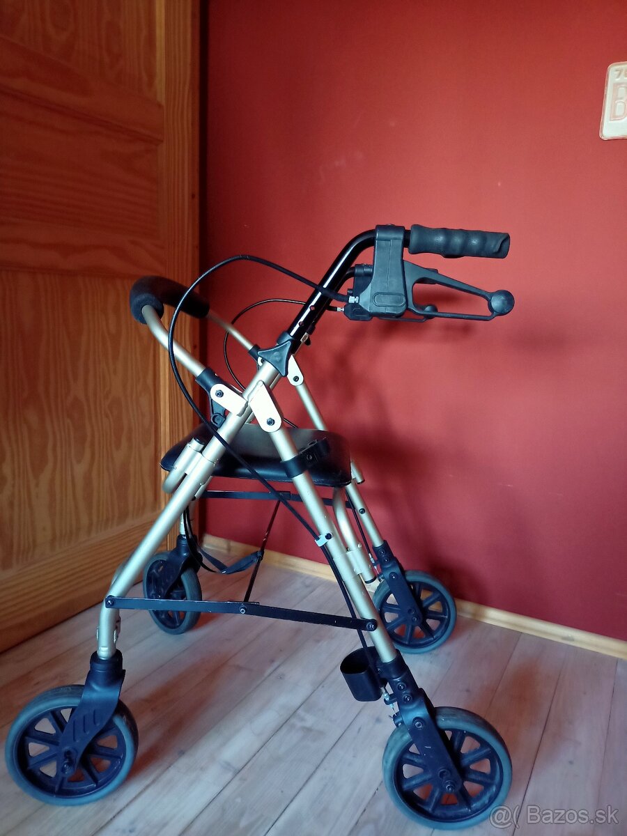 Chodítko pre seniorov-alu