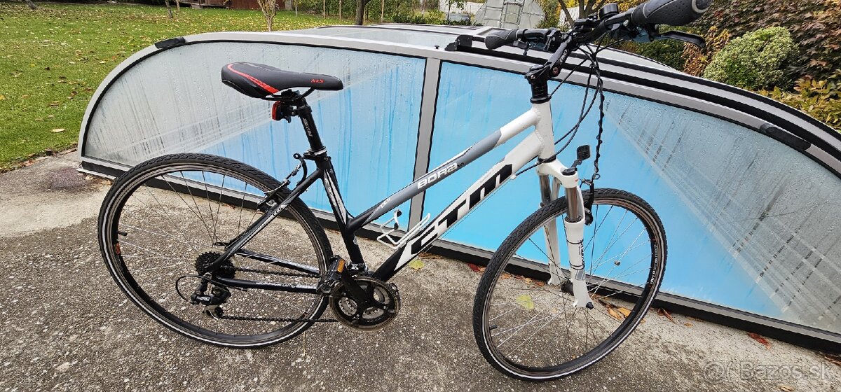 Dámsky bicykel CTM,minimálne používaný v bezchybnom stave