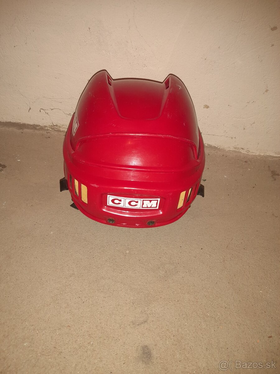Predám detskú hokejovú prilbu CCM