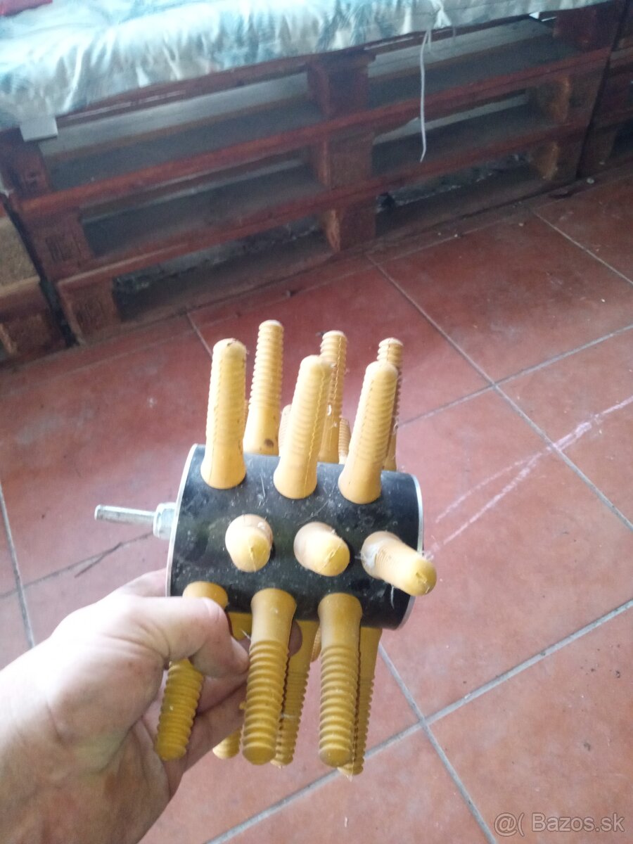 Sklbacka na vŕtačku