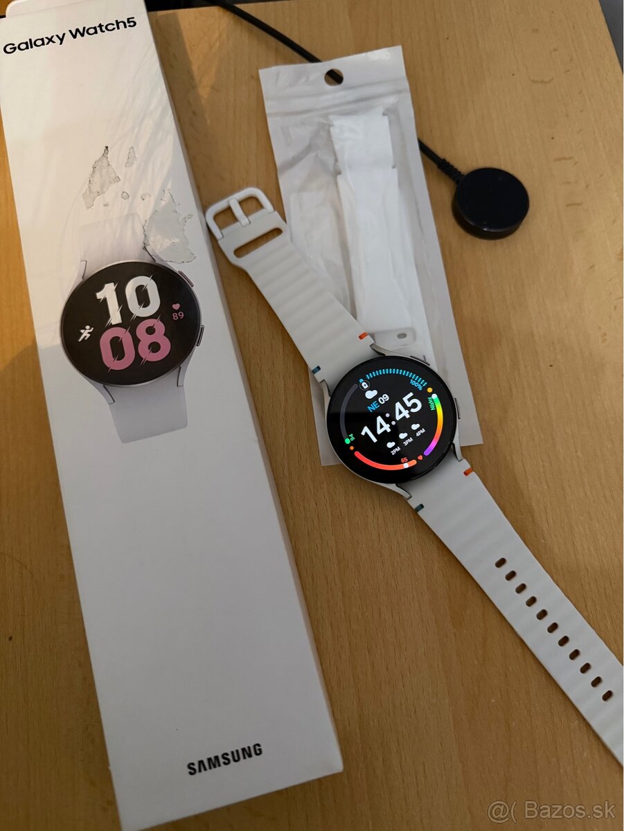 Samsung Galaxy Watch 5 44mm strieborné