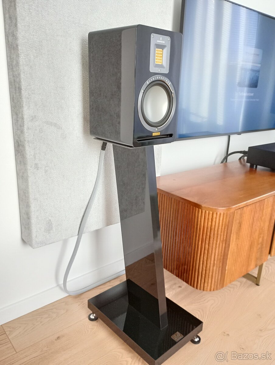 Audiovector QR1 SE