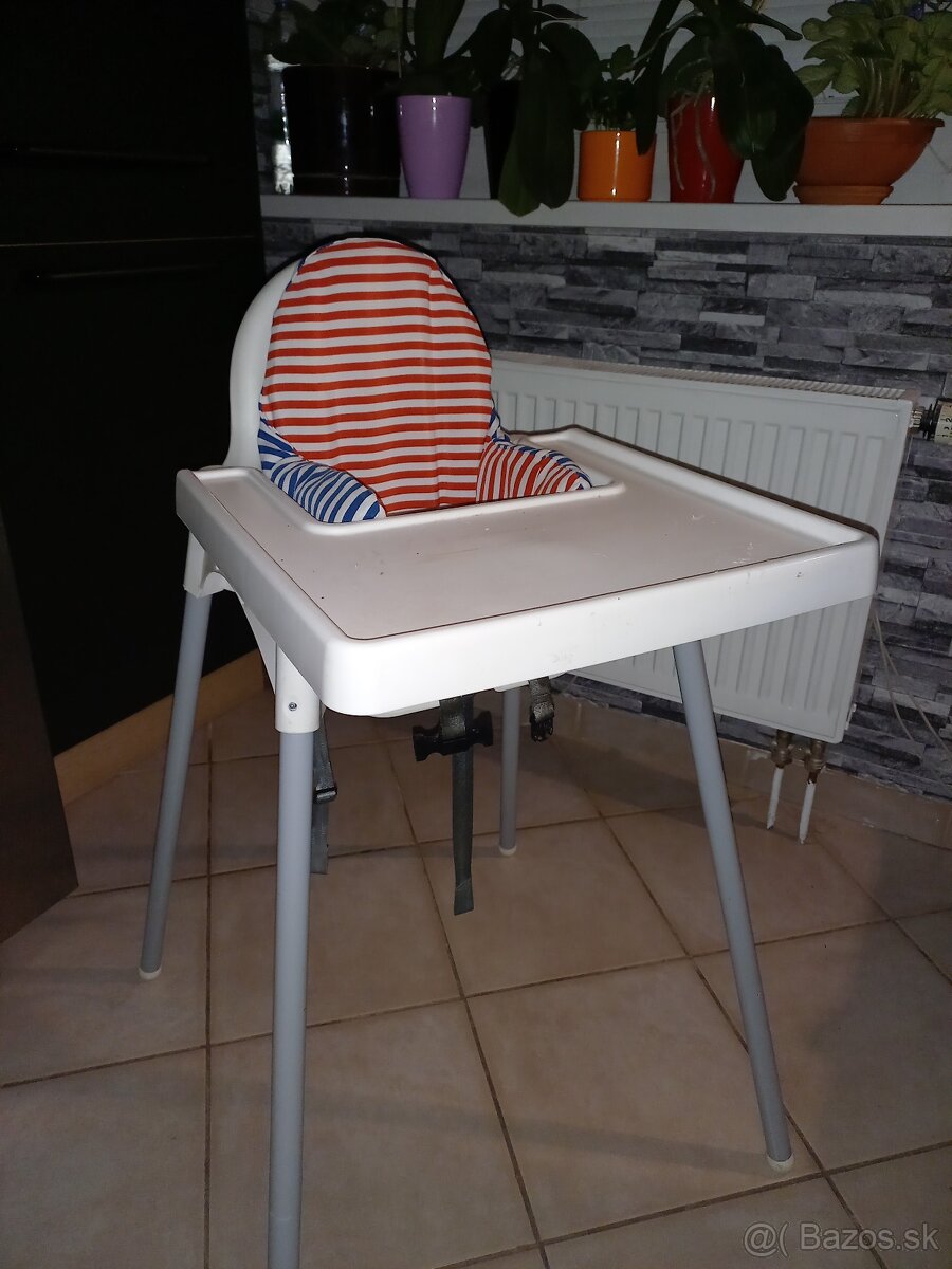 Jedálenská vysoká stolička IKEA