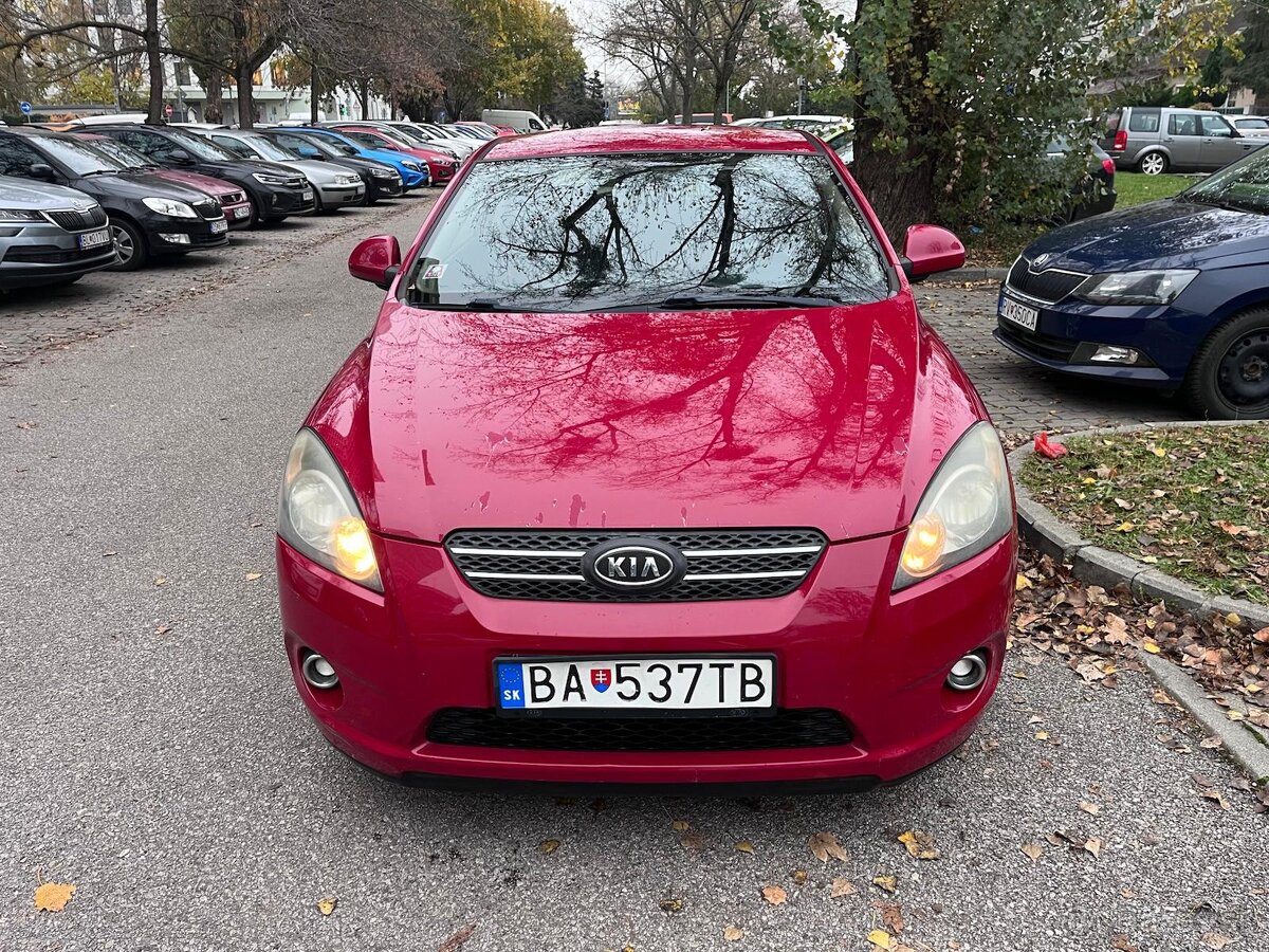 KIA ProCeed 1.6i 2008, výborný stav, STK do 2026