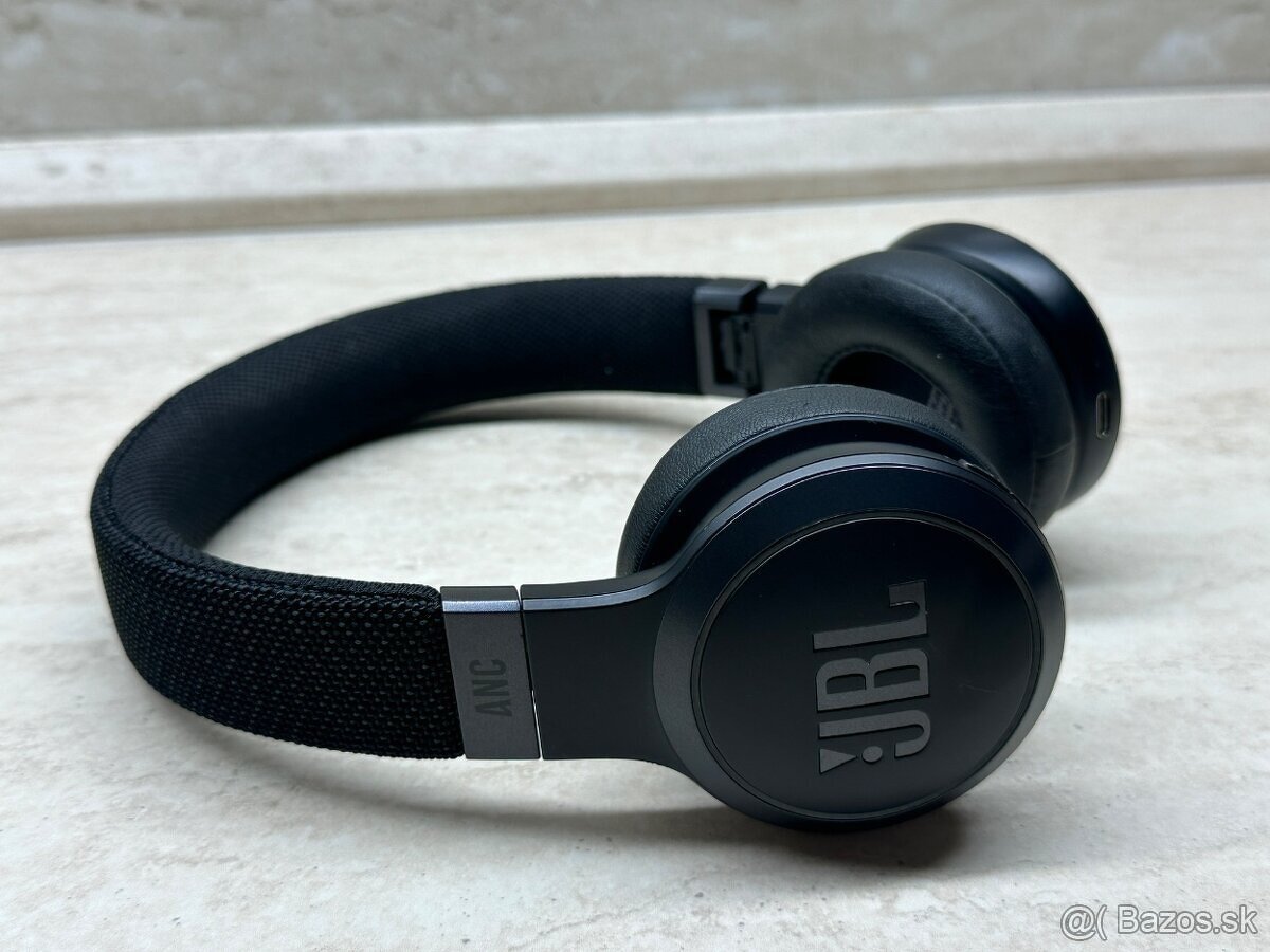 JBL Live 460NC