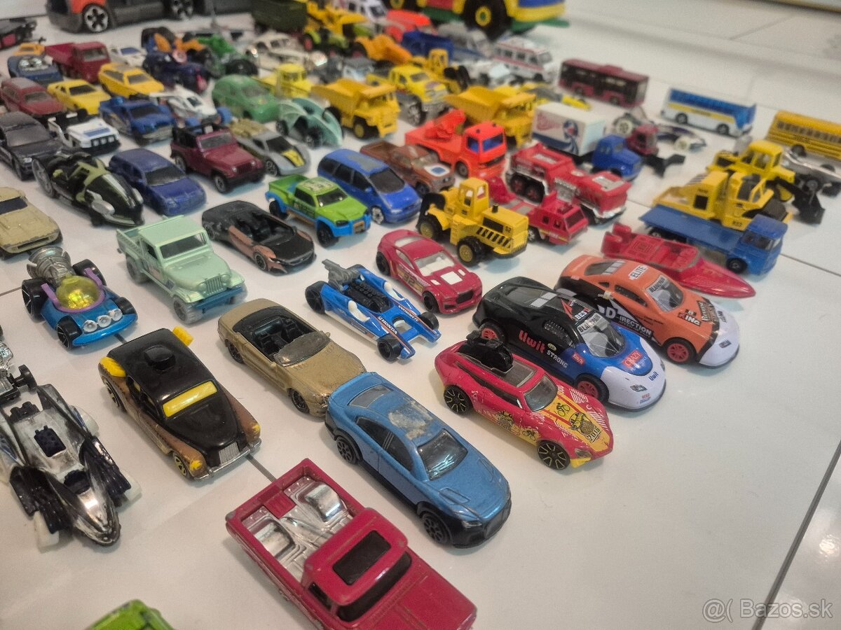 Autíčka 167 kusov