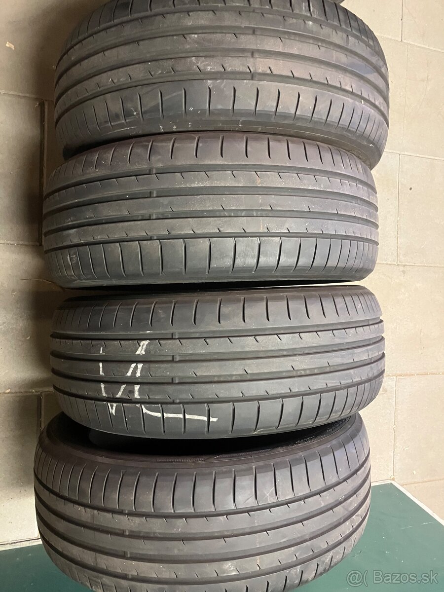 Toyo 235/50 R20 letné