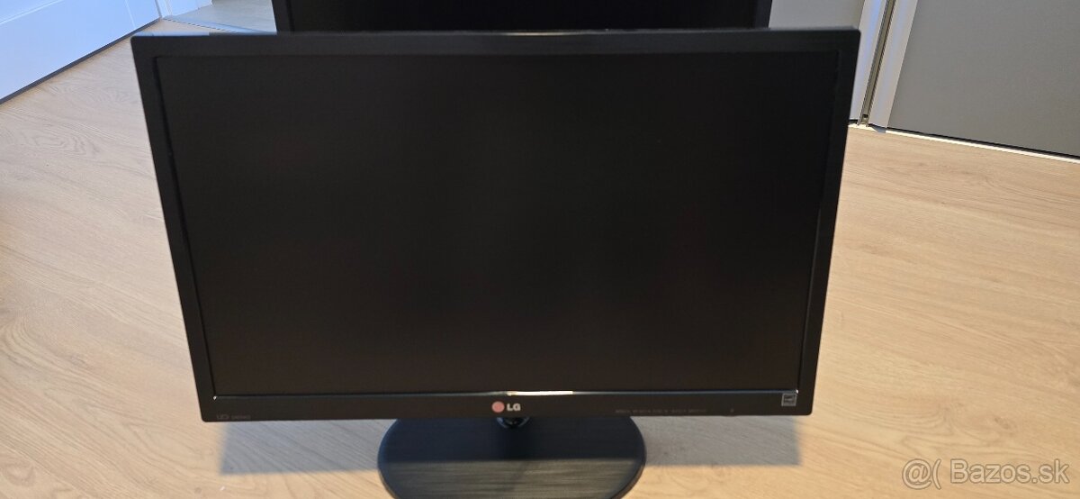 Monitor 24" LG 24EN43TS