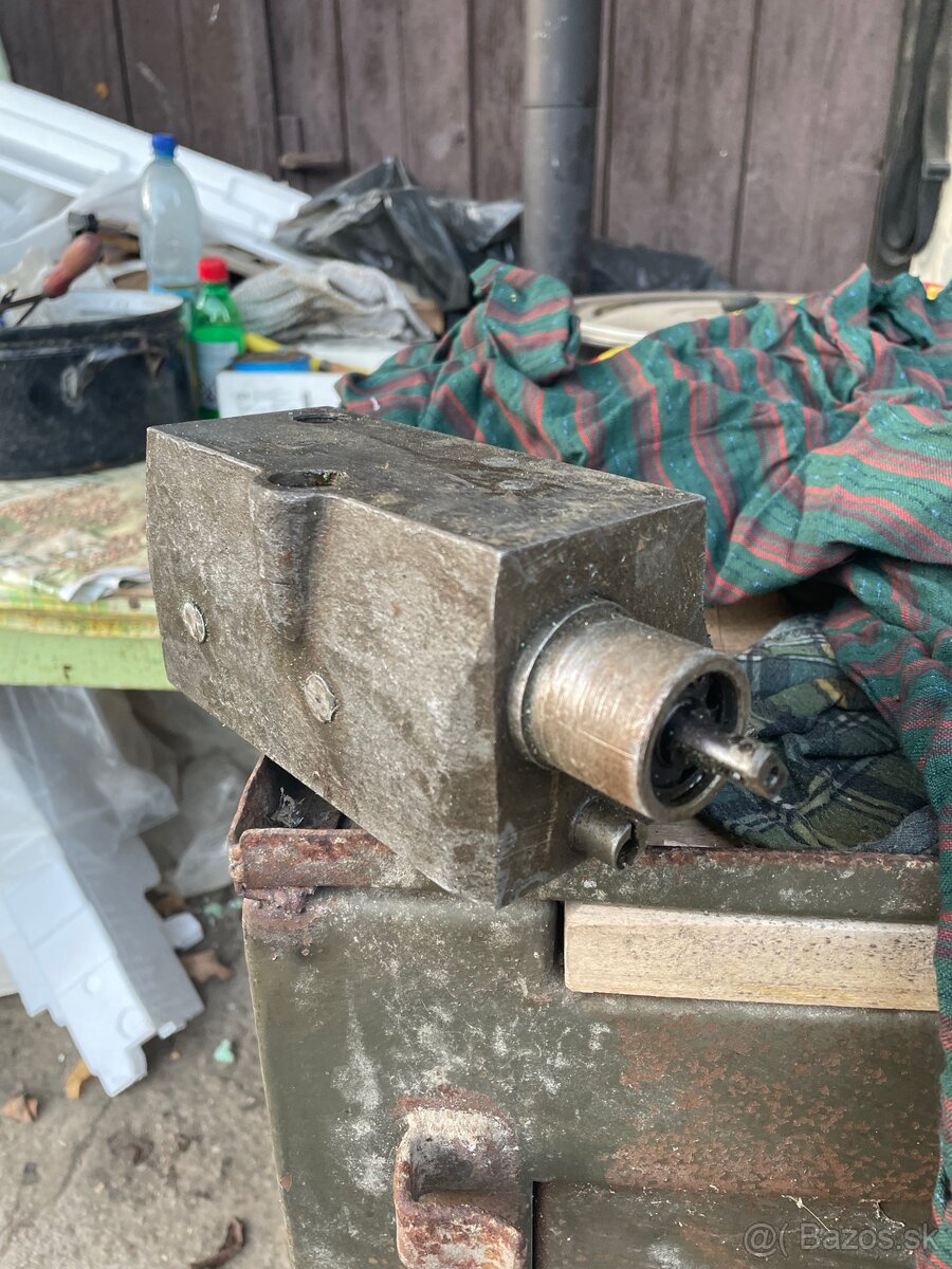 Hydraulicky rozdeľovač zetor