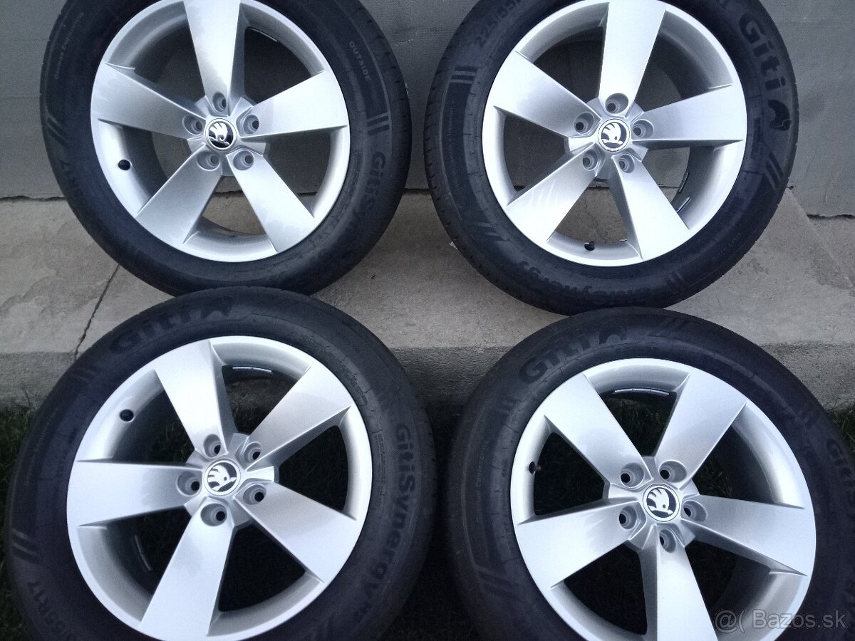 ŠKODA Karoq 17"5x112 ET 45 Letná sada