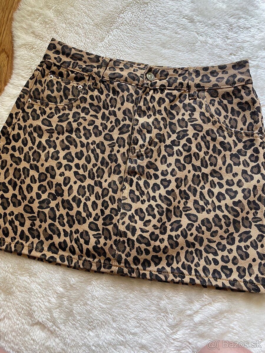 Mini sukňa s leopardím vzorom