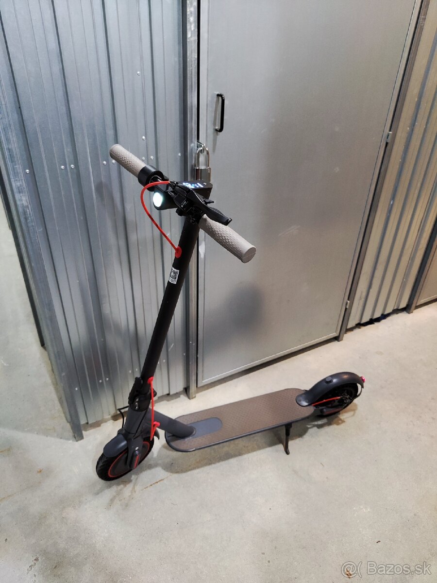 Elektrokolobežka Xiaomi Electric Scooter